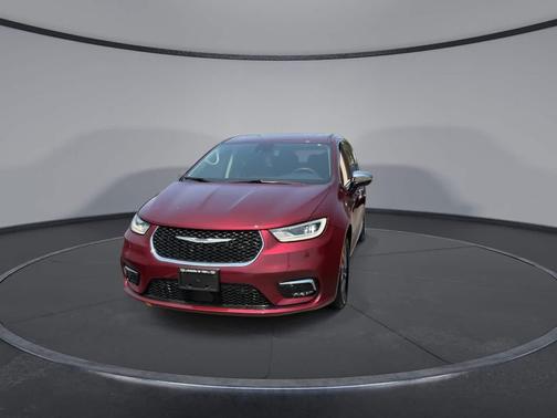 Velvet Red Pearlcoat 2023 Chrysler Pacifica Hybrid Limited