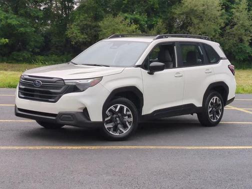2025 Subaru Forester Base