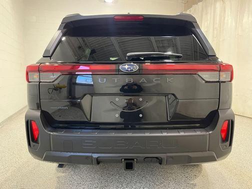 Crystal Black Silica 2026 Subaru Outback Premium