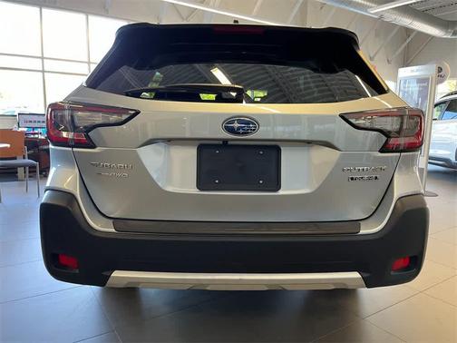 2025 Subaru Outback Touring