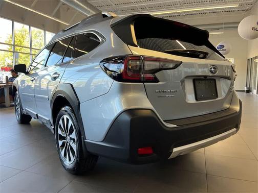2025 Subaru Outback Touring