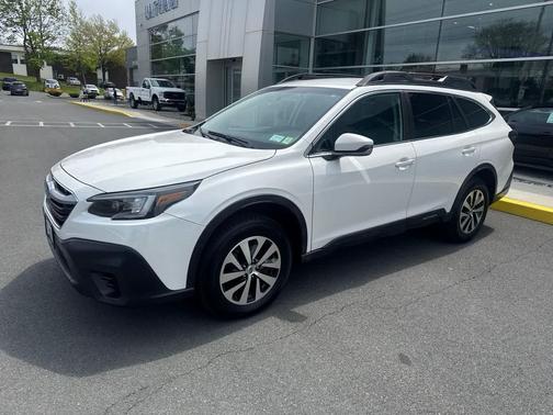 Crystal White Pearl 2021 Subaru Outback Premium