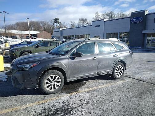2023 Subaru Outback Base