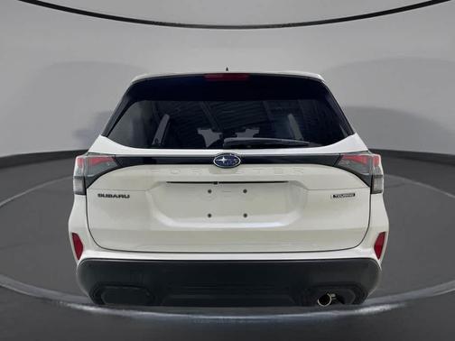 Crystal White Pearl 2026 Subaru Forester Touring