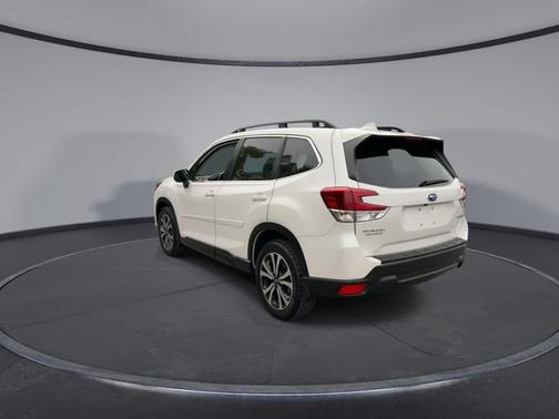 Crystal White Pearl 2022 Subaru Forester Limited
