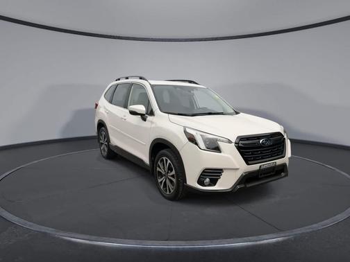 Crystal White Pearl 2022 Subaru Forester Limited