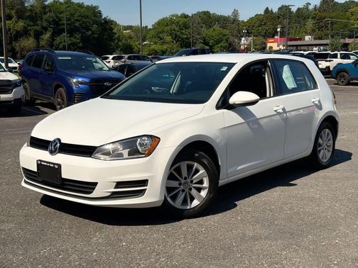 Pure White 2017 Volkswagen Golf TSI S 4-Door