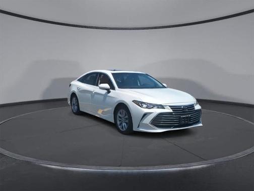 2022 Toyota Avalon XLE