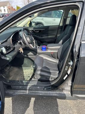 Crystal Black Silica 2024 Subaru Outback Touring XT