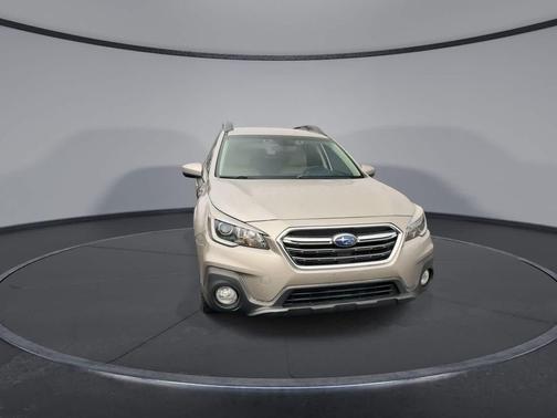 Tungsten Metallic 2019 Subaru Outback 2.5i Premium