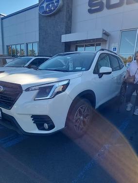 2023 Subaru Forester Premium