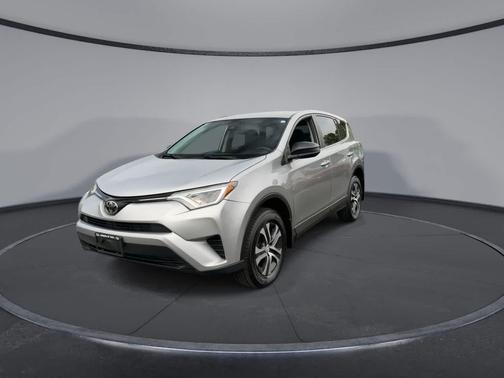 Silver Sky Metallic 2018 Toyota RAV4 LE