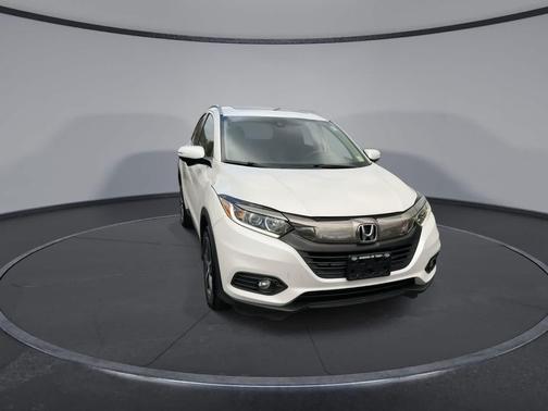 Platinum White Pearl 2021 Honda HR-V EX
