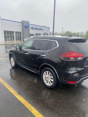 Magnetic Black Pearl 2020 Nissan Rogue SV