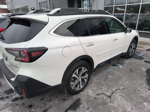 2021 Subaru Outback Touring XT