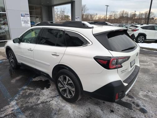 2021 Subaru Outback Touring XT