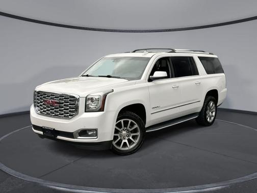 White Frost Tricoat 2019 GMC Yukon XL Denali