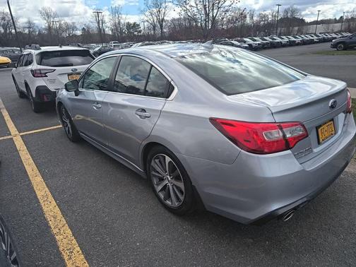 Ice Silver Metallic 2019 Subaru Legacy Limited