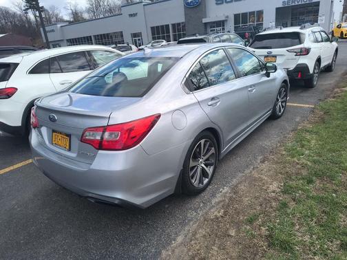Ice Silver Metallic 2019 Subaru Legacy Limited