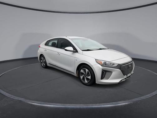 2017 Hyundai IONIQ Hybrid SEL