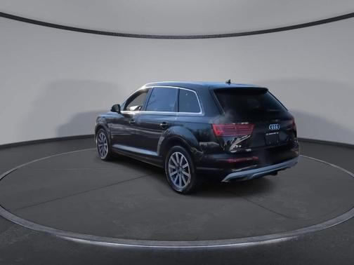 2019 Audi Q7 45 Premium Plus