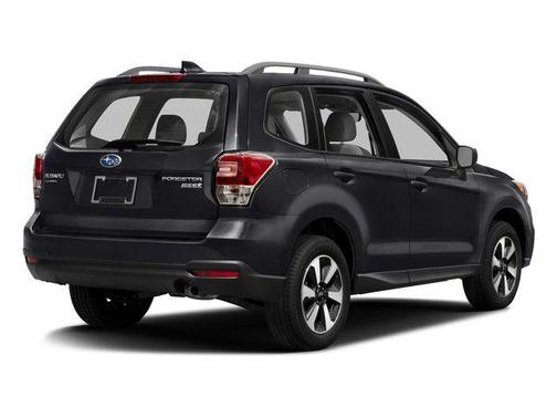 Ice Silver Metallic 2018 Subaru Forester 2.5i