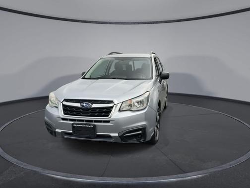 Ice Silver Metallic 2018 Subaru Forester 2.5i