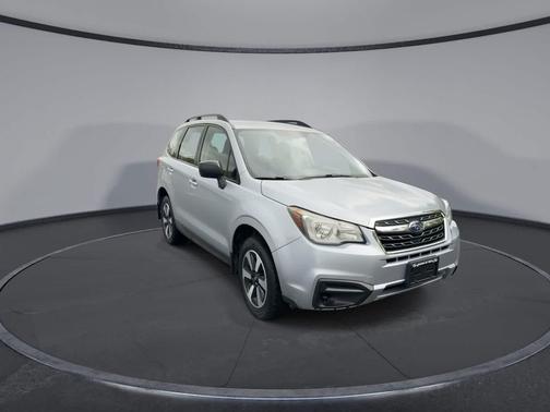 Ice Silver Metallic 2018 Subaru Forester 2.5i