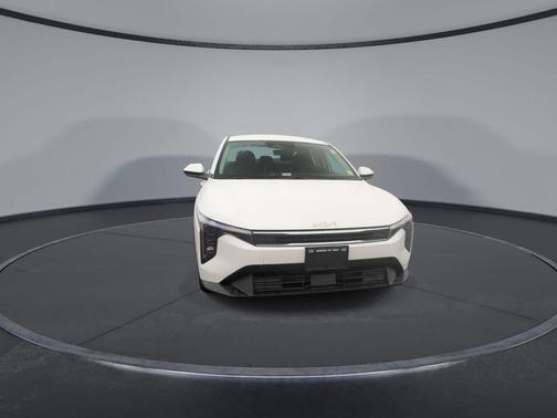 Snow White Pearl 2025 Kia K4 LXS