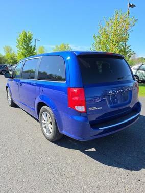 Indigo Blue Clearcoat 2019 Dodge Grand Caravan SE