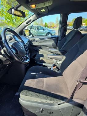 Indigo Blue Clearcoat 2019 Dodge Grand Caravan SE