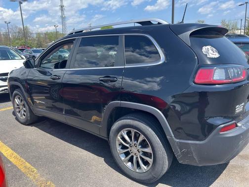 Diamond Black Crystal Pearlcoat 2021 Jeep Cherokee Latitude Plus