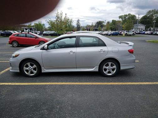 Classic Silver Metallic 2012 Toyota Corolla S