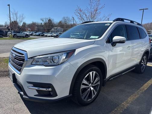 Crystal White Pearl 2021 Subaru Ascent Limited 8-Passenger