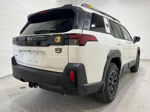 Crystal White Pearl 2026 Subaru Outback Wilderness
