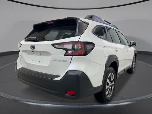 2025 Subaru Outback Base