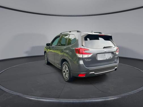 Magnetite Gray Metallic 2021 Subaru Forester Premium