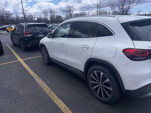2021 Mercedes-Benz GLA 250 Base 4MATIC