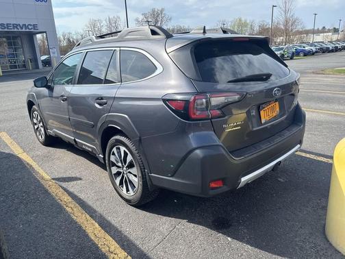 Magnetite Gray Metallic 2023 Subaru Outback Limited XT