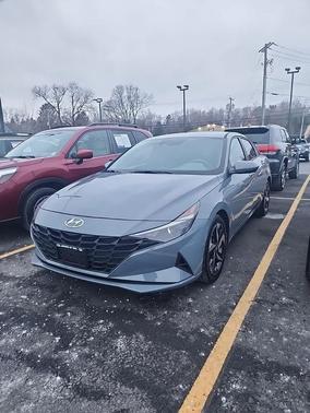 2023 Hyundai ELANTRA SEL