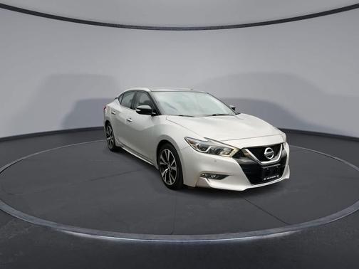 Brilliant Silver 2018 Nissan Maxima 3.5 SL