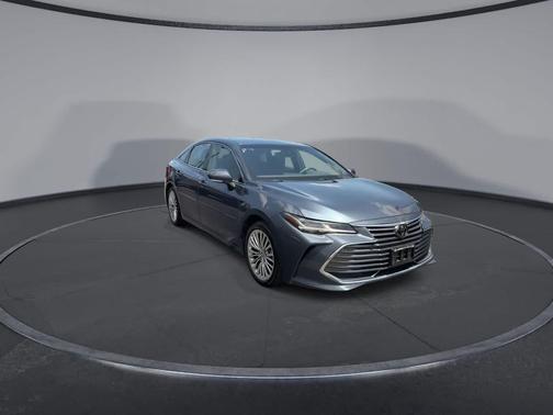 Harbor Gray Metallic 2022 Toyota Avalon Limited
