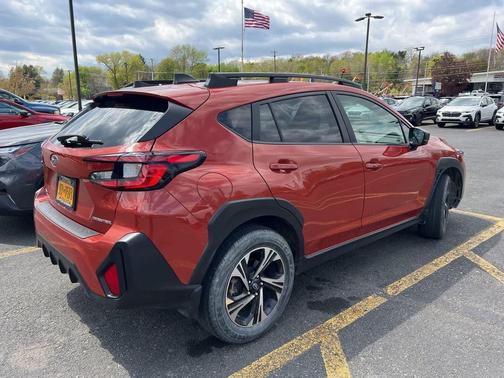 Sun Blaze Pearl 2024 Subaru Crosstrek Premium