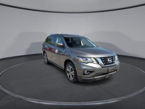 Gun Metallic 2019 Nissan Pathfinder SV