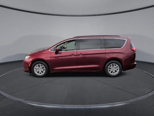 2021 Chrysler Voyager LX