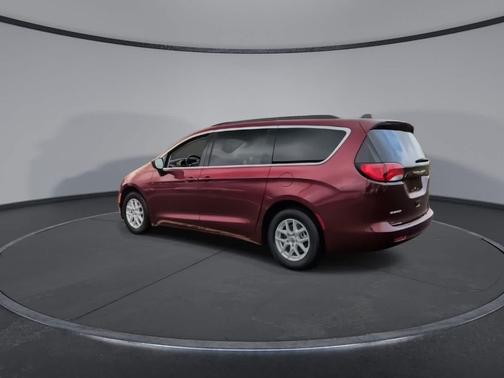 2021 Chrysler Voyager LX