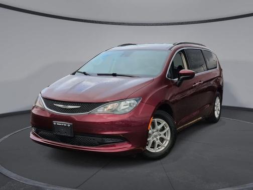 2021 Chrysler Voyager LX