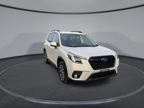 Crystal White Pearl 2023 Subaru Forester Premium