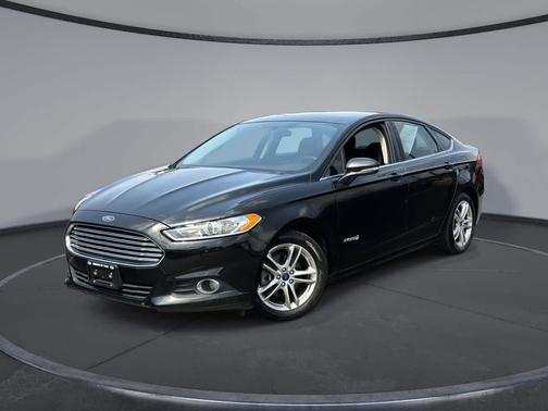 Tuxedo Black 2015 Ford Fusion Hybrid SE