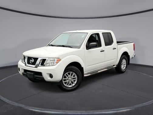 Glacier White 2018 Nissan Frontier SV